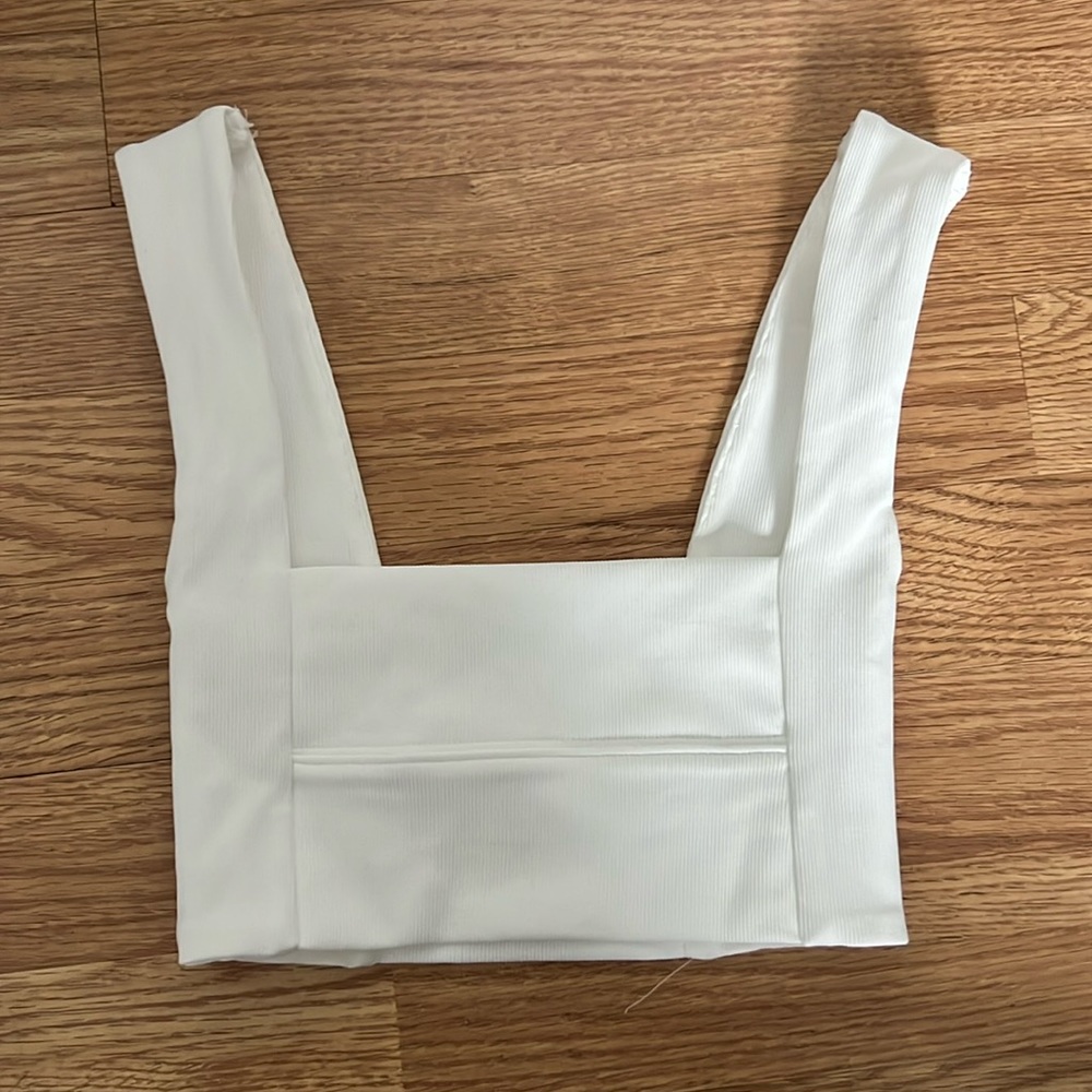White Fox cropped white shirt XS